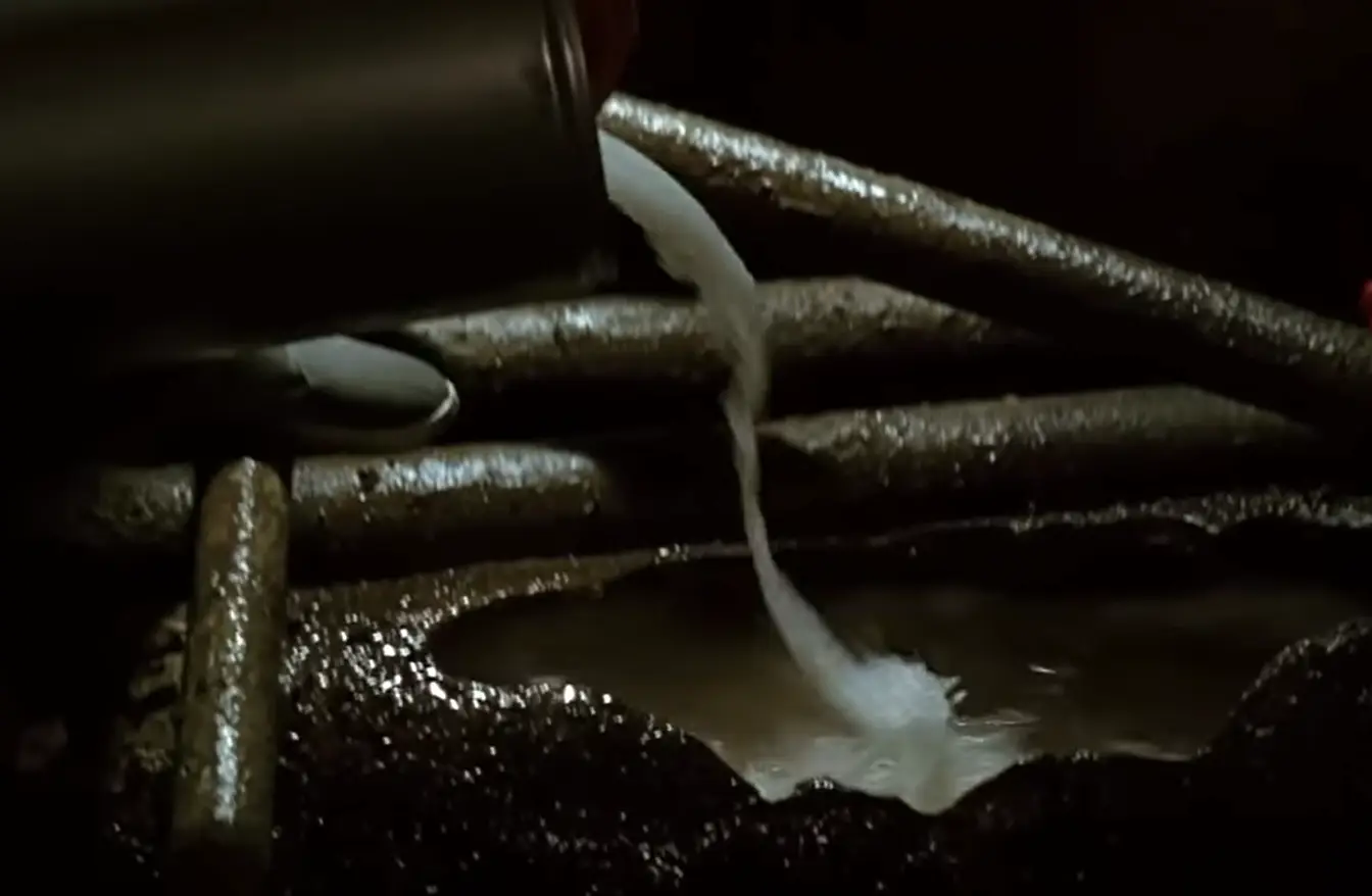 Apparently this wouldn't work, as the water pressure would be so high that it was bursting out of the gap. (Warner Bros)