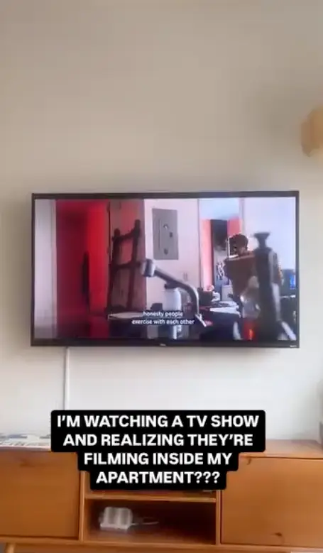 She noticed some eerie similarities between the characters' apartment and her own (Instagram/@stefdagz)