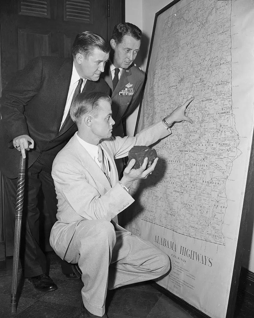 The Air Force eventually returned the meteor to Ann (Bettmann / Contributor)