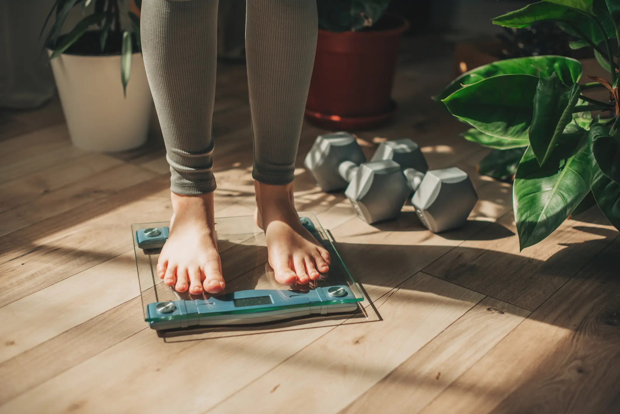 Experts say the results 'challenge the prevailing belief' around gradual weight loss. (Getty Stock)