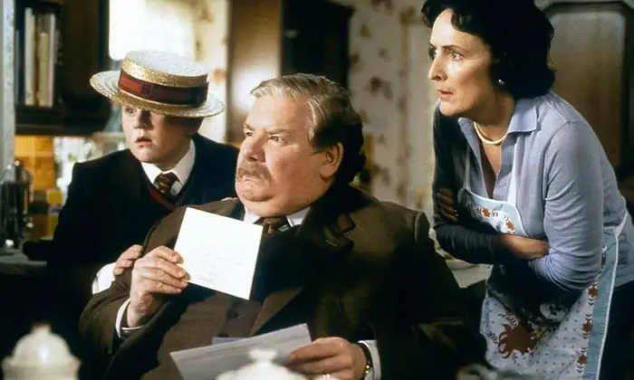 For Harry to discover he was a wizard later in his life he had to have dead grandparents (Warner Bros)