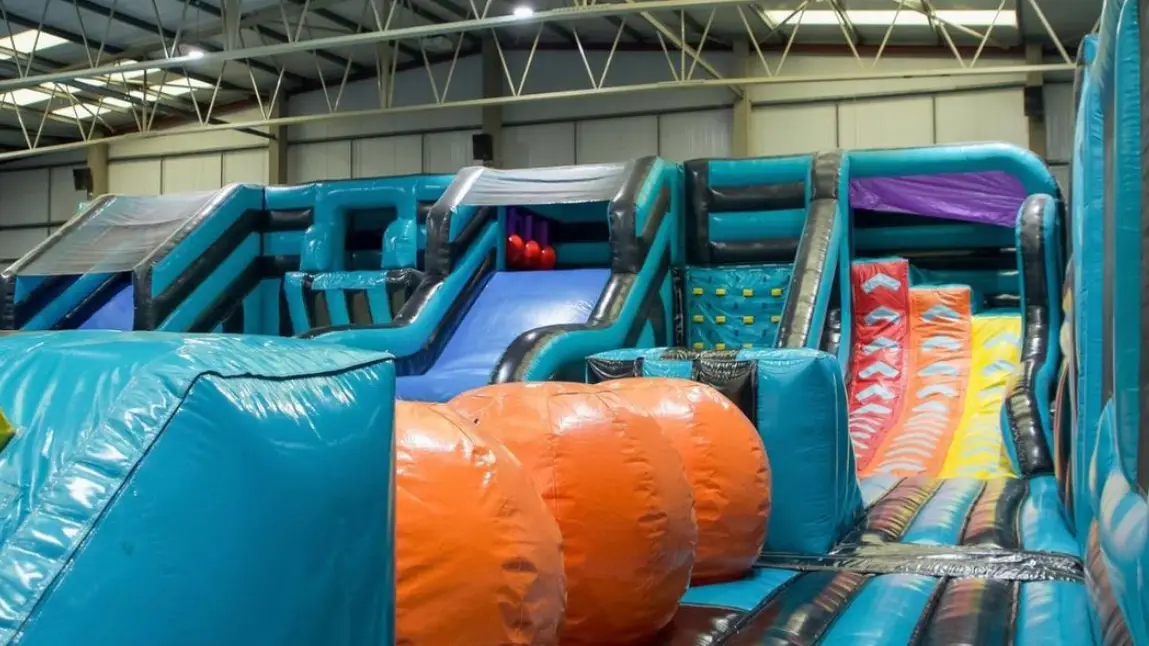 Instagram/@jumpinfunuk