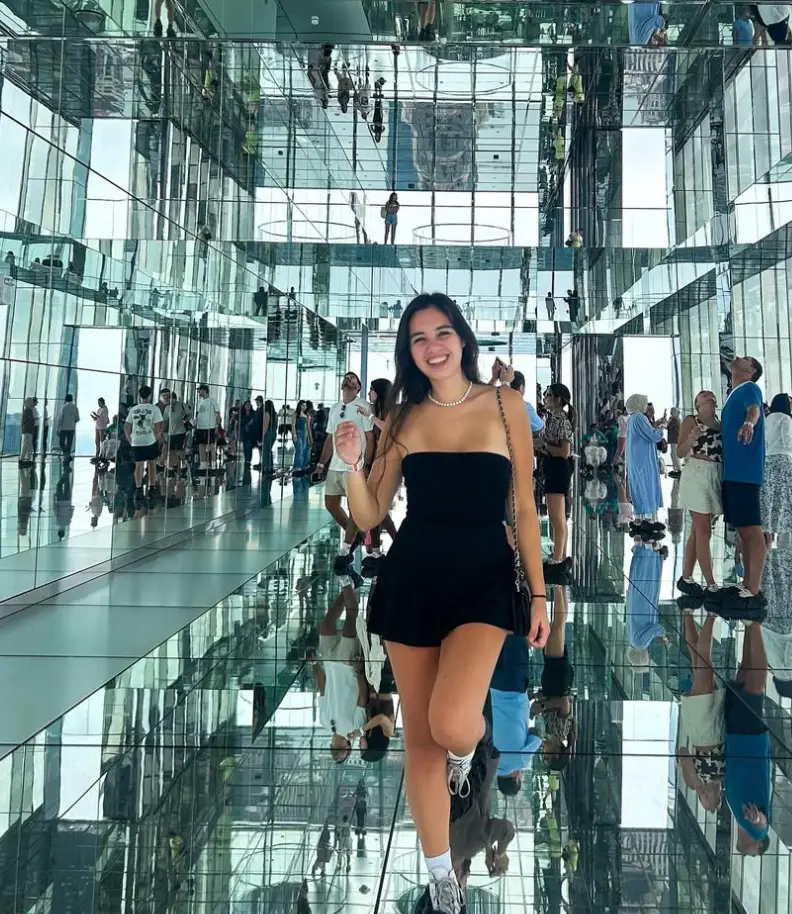 She says she can have friends because she 'likes' them. (Instagram/victhepath)