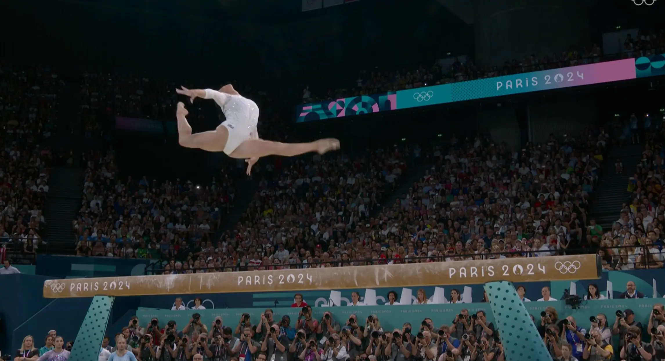 It was a stunning routine until the fall (Discovery+)