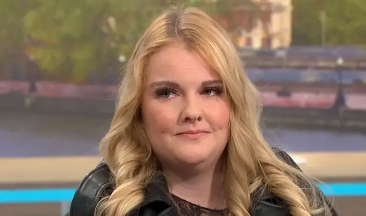 Claire says she's been sent £50,000 by the boss of a different betting company (ITV)