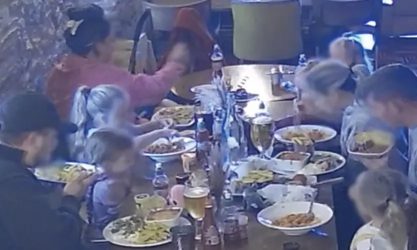 The family of order more than £260 worth of food and drinks, before dashing out the door without paying.