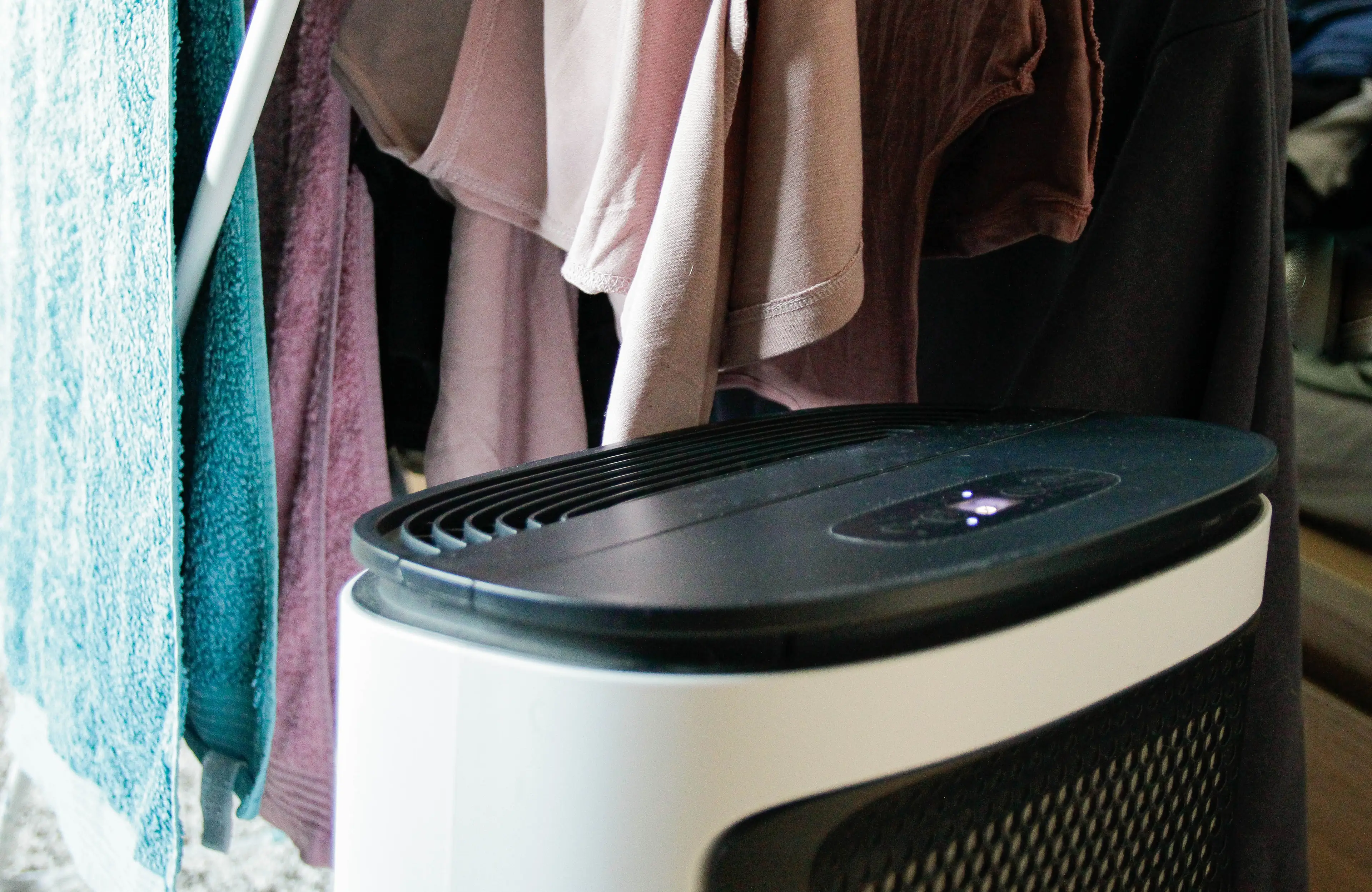 Dehumidifiers are a cost-effective way to dry your clothes (Kinga Krzeminska via Getty Images)