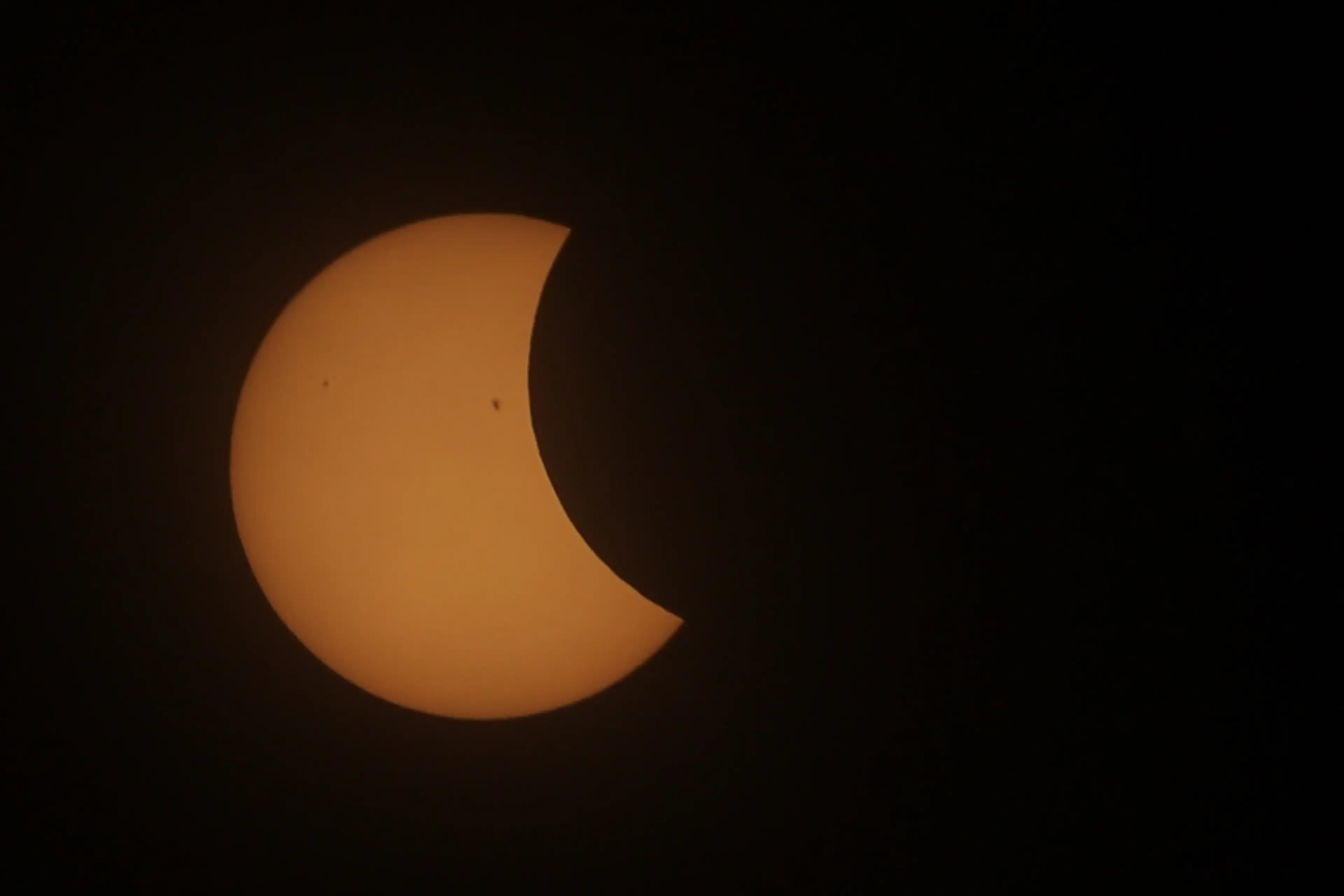 It'll change the shape of the Sun. (APHOTOGRAFIA/Getty Images)