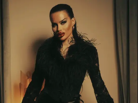 The model's look will certainly divide people. (Instagram /@fetischbarbie)