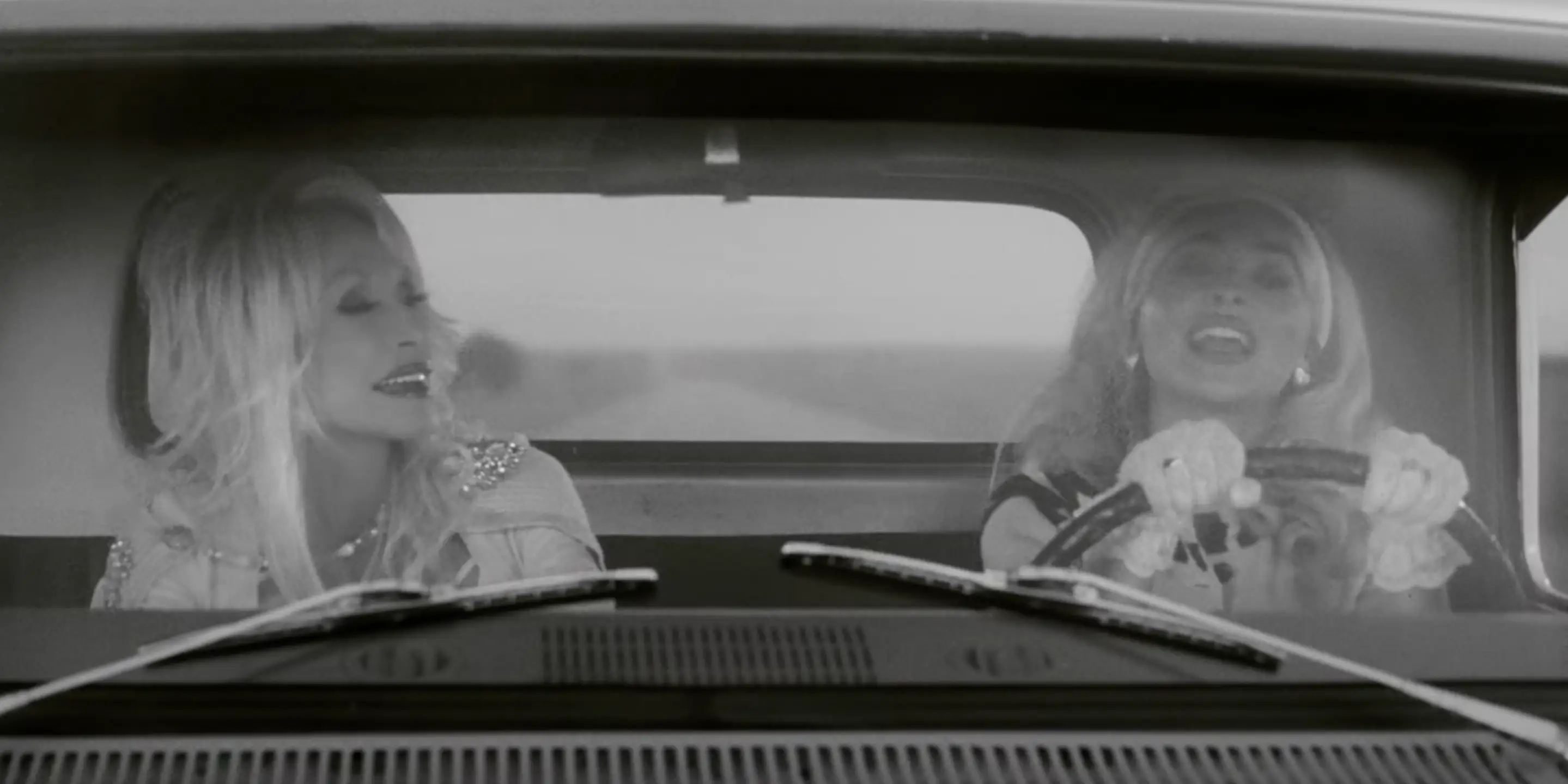 Dolly Parton featured on the new version of the song (YouTube / Sabrina Carpenter)