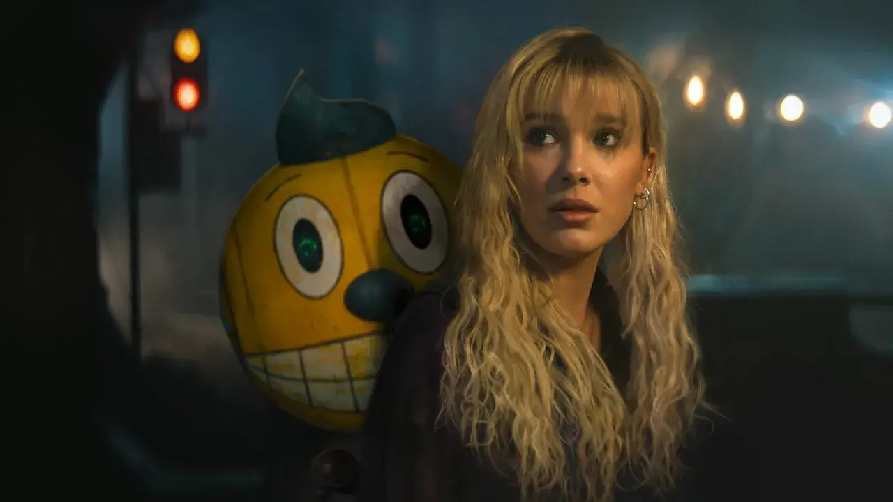 Millie Bobby Brown stars in The Electric State (Netflix)