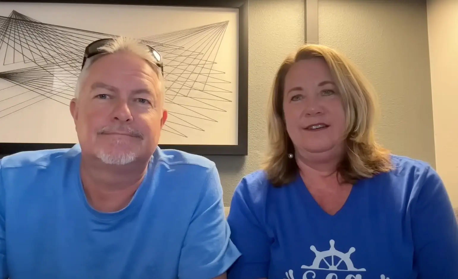 Johan Bodin and Lanette Canen (YouTube/@livinglifeonacruise)