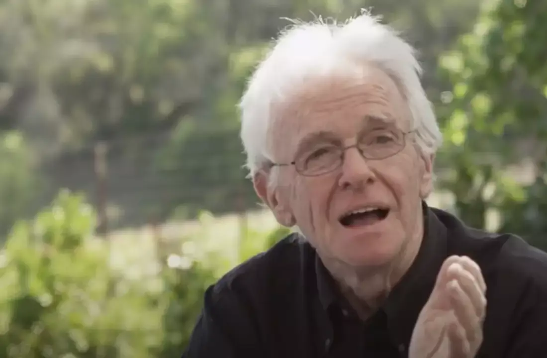 Chuck O'Rear's photograph became very famous indeed.