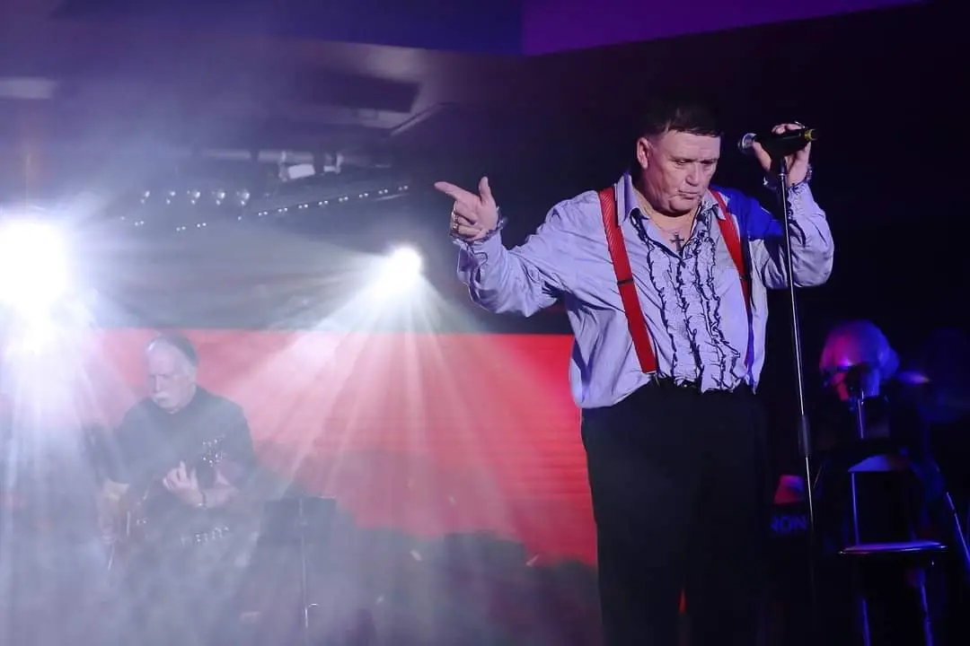 Peter on stage (SWNS)