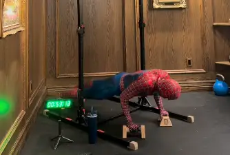 Managing a total of 24 rounds (Instagram/@dailyrepsguy)