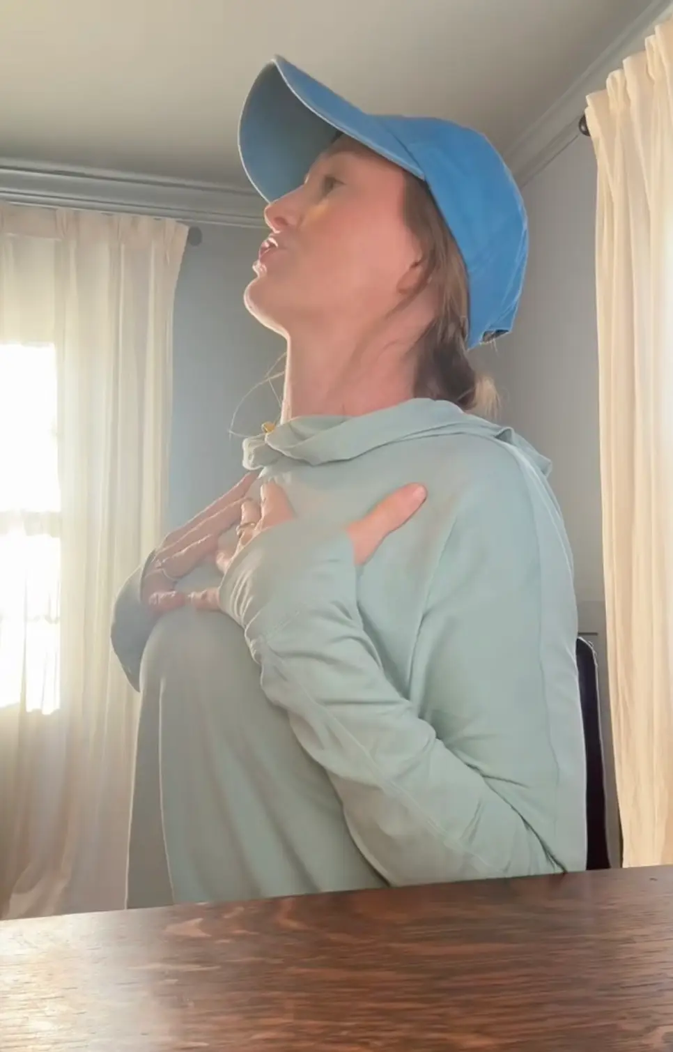 Spiegel demonstrated the 'nice straight position' we should lie in (TikTok/@samspiegs)