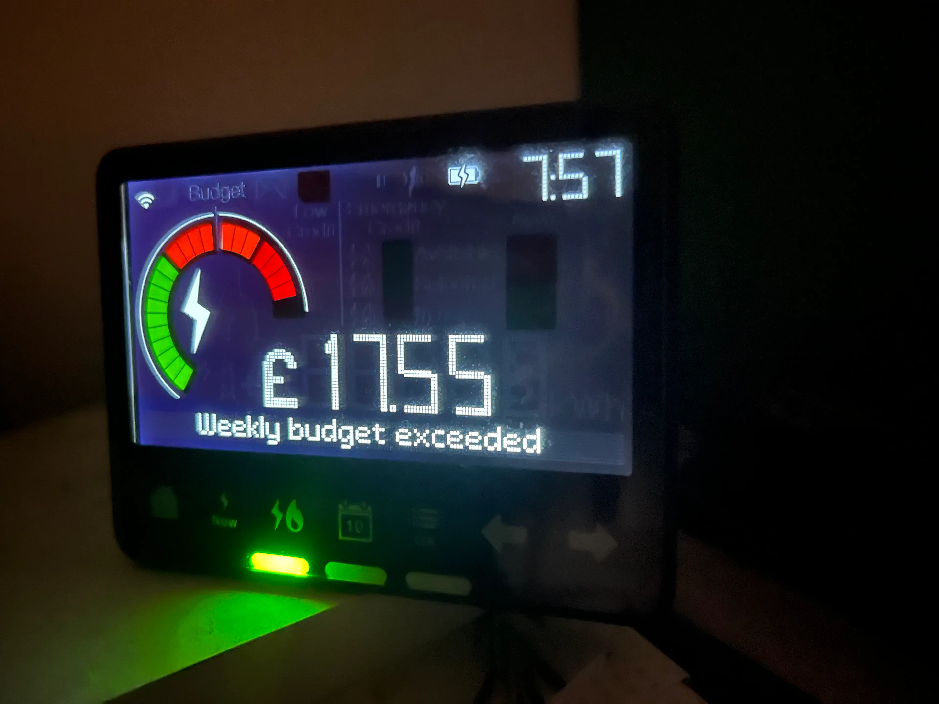 The average energy bill will now be £1,717 a year (Getty Stock Images)