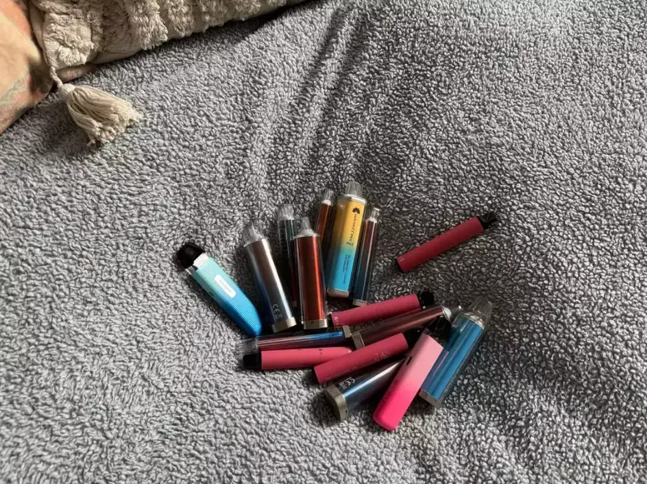 Chloe realised she had become 'addicted' to vapes (Supplied)