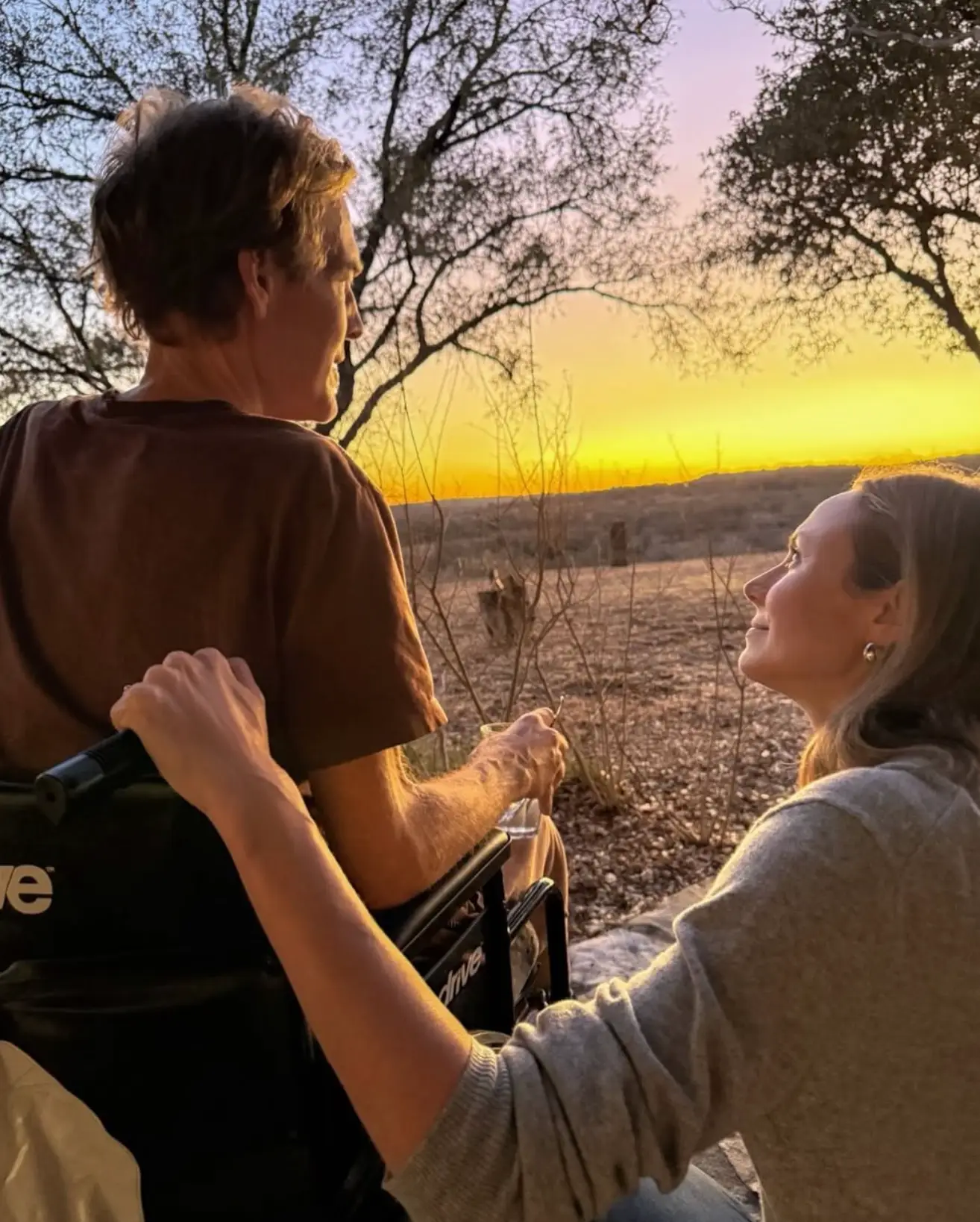 She posted an emotional photo with Van Der Beek (Instagram/@stacykeibler)