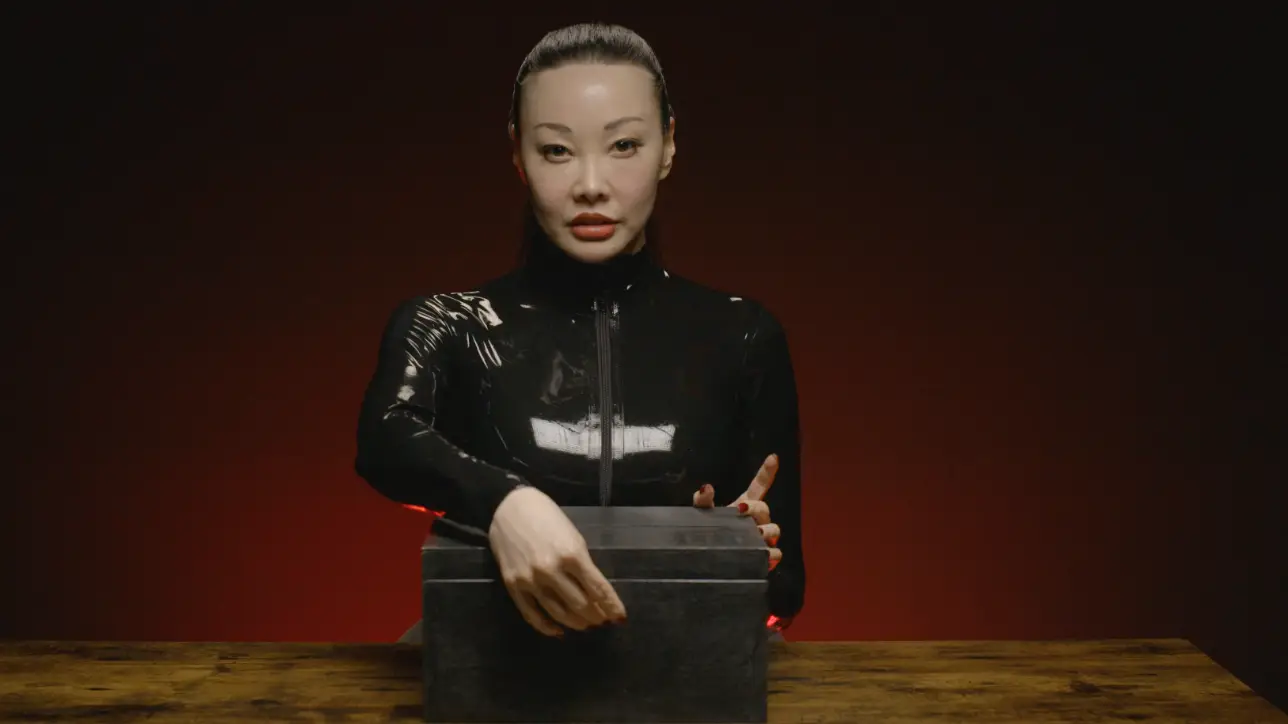Dominatrix reveals difference between men and women who pay $1,000 an hour to be humiliated
