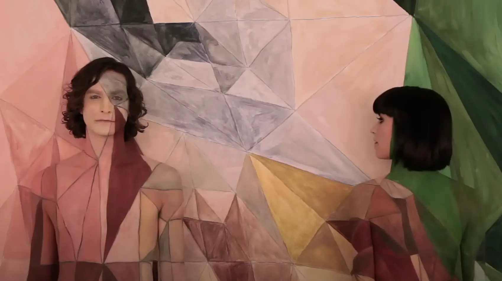Gotye and Kimbra in 'Somebody That I Used to Know' (YouTube/Gotyemusic)
