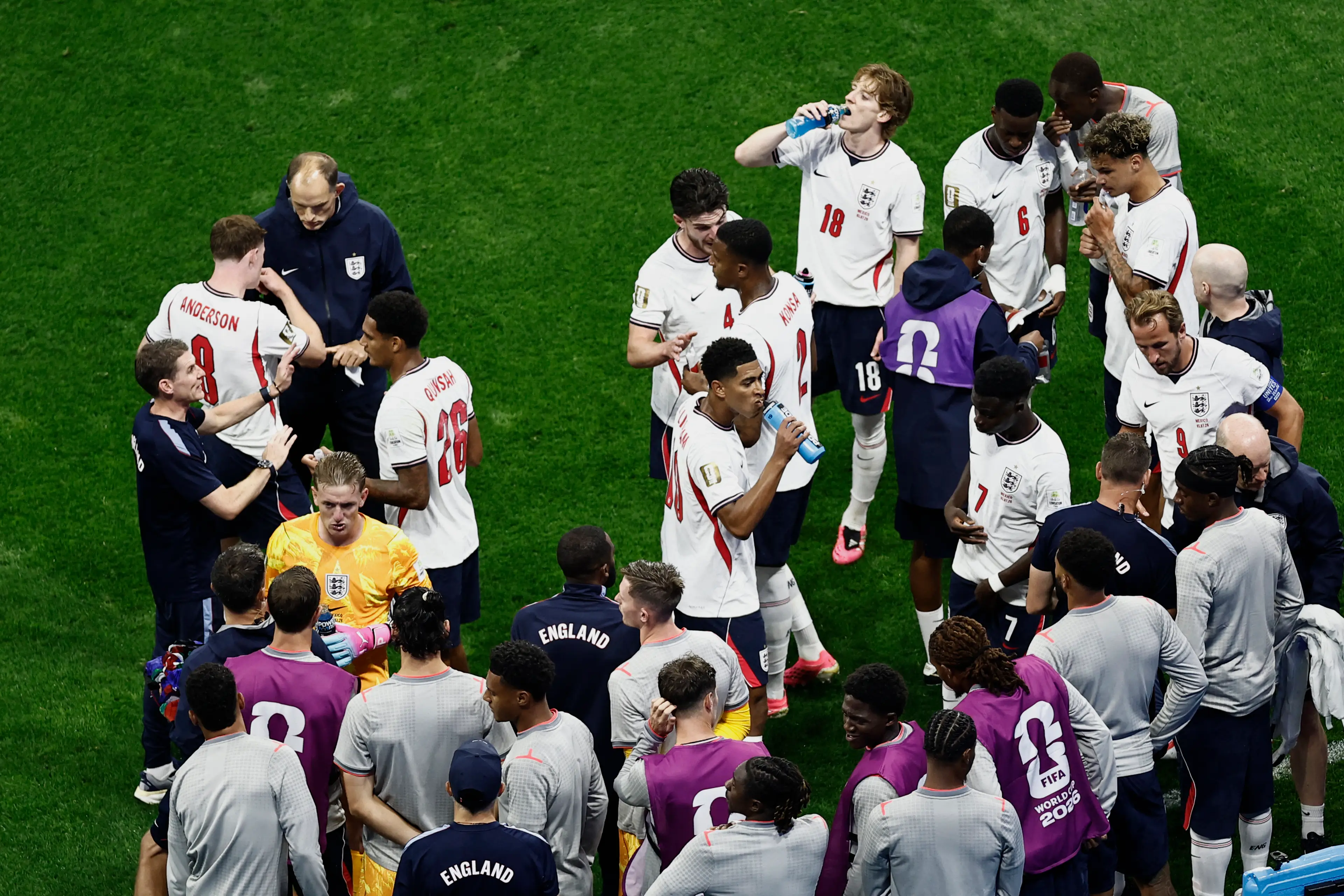 There's been a big stress on the importance of hydration this World Cup. (Ulises RUIZ / AFP via Getty Images)