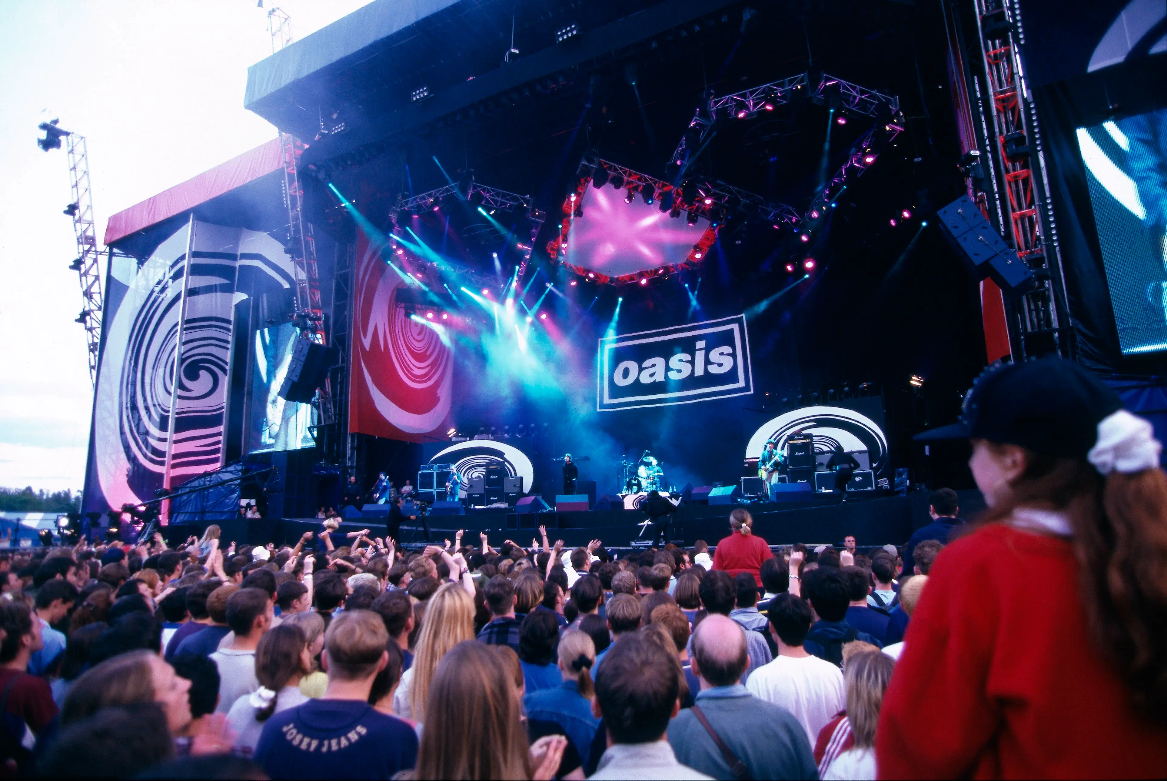 Oasis will return to the stage in 2025 (Mick Hutson/Redferns)