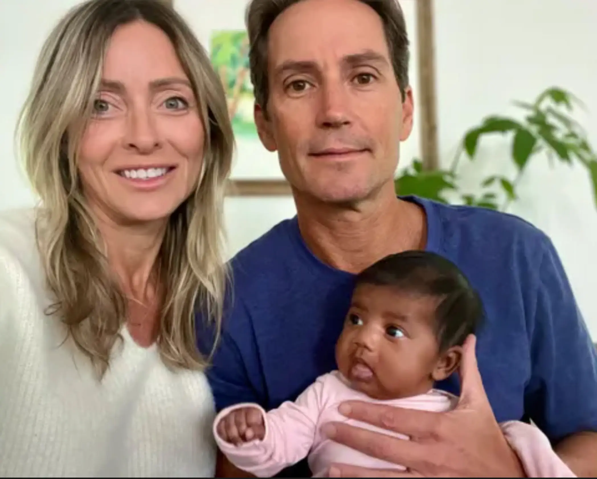 Tiffany Score and Steven Mills with their daughter Shea (GoFundMe)