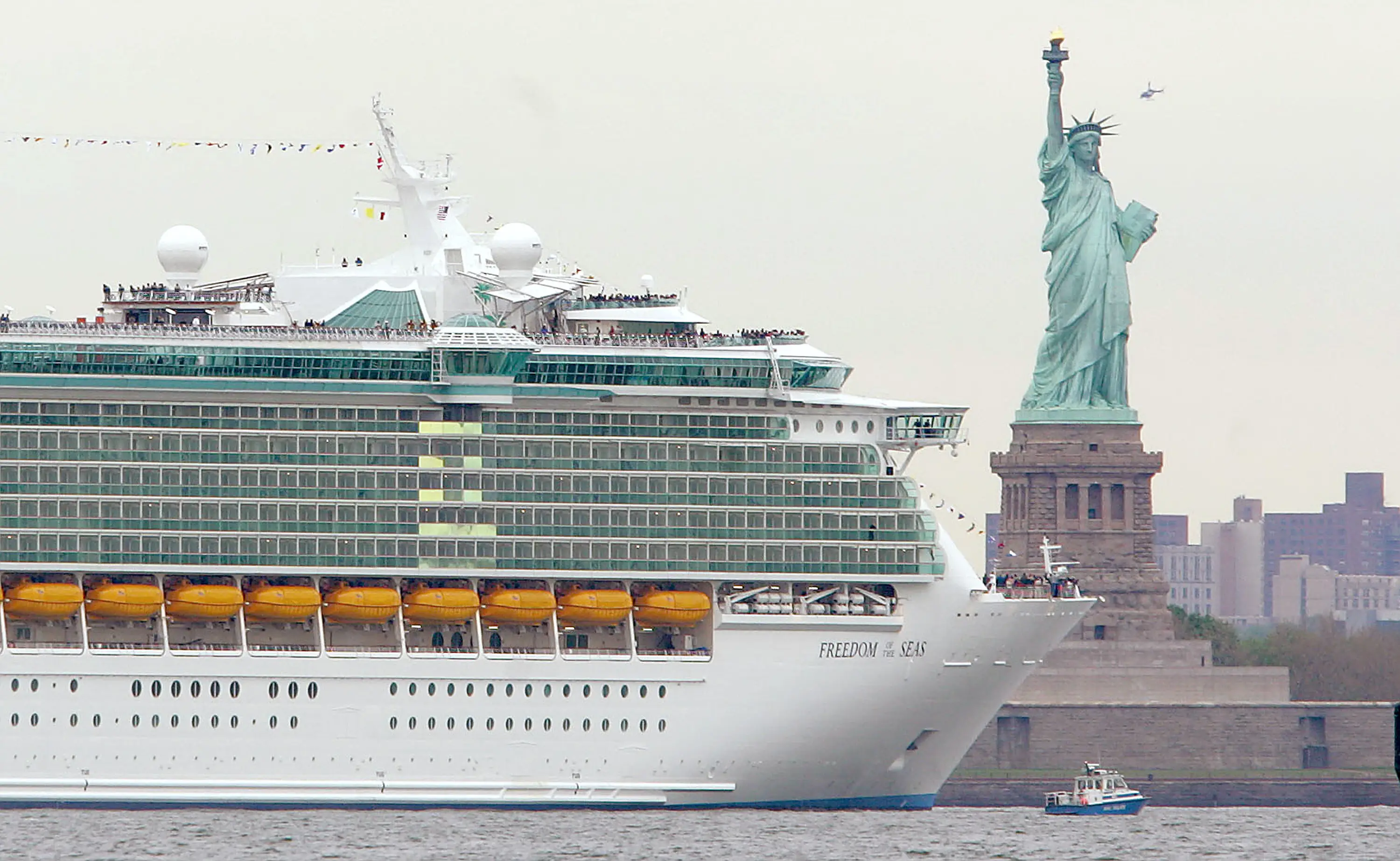 Scammers are targeting those making simple reservation changes (Craig Warga/NY Daily News Archive via Getty Images)