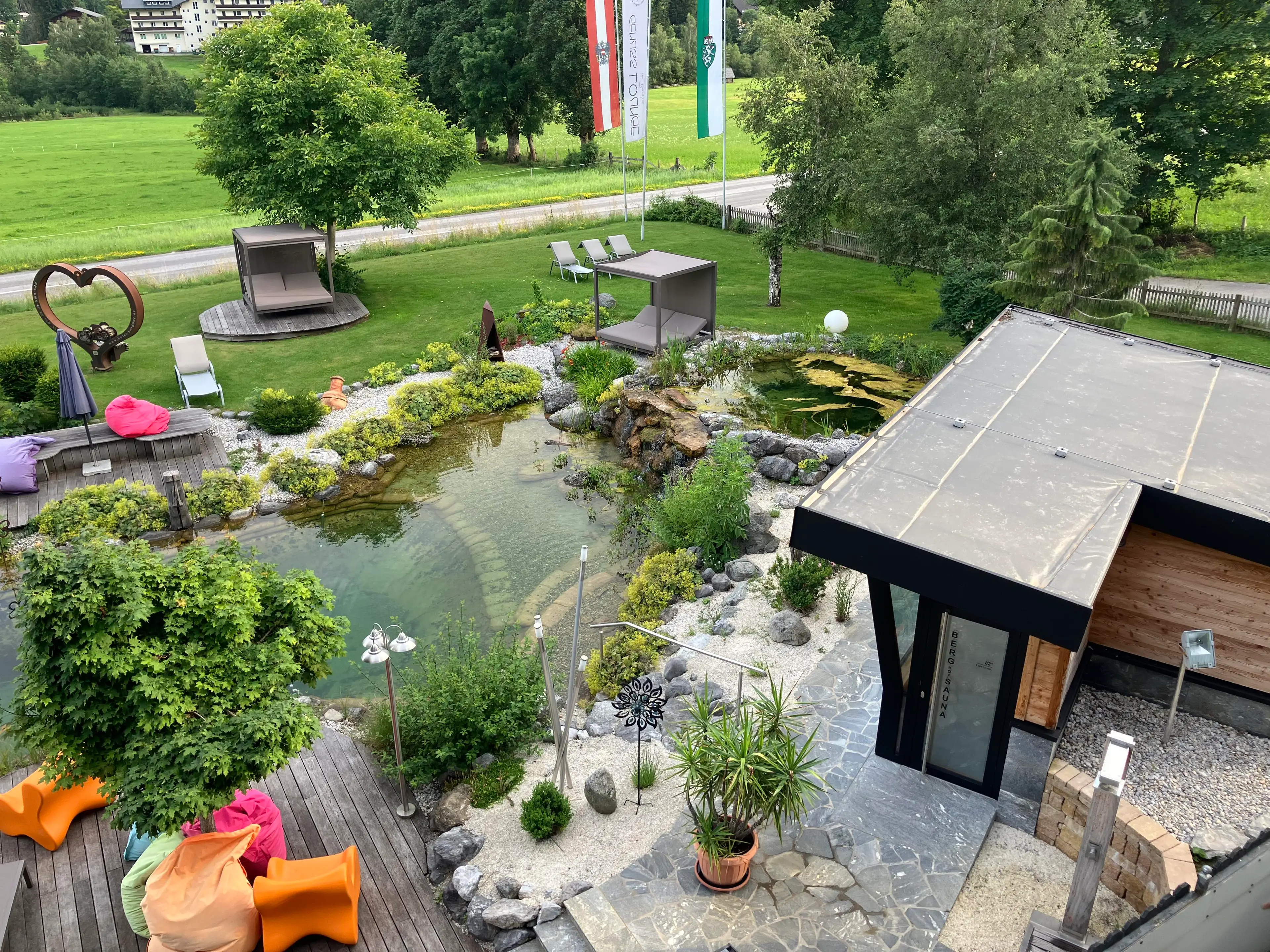 The panoramic sauna I braved (on the right) (LADbible)