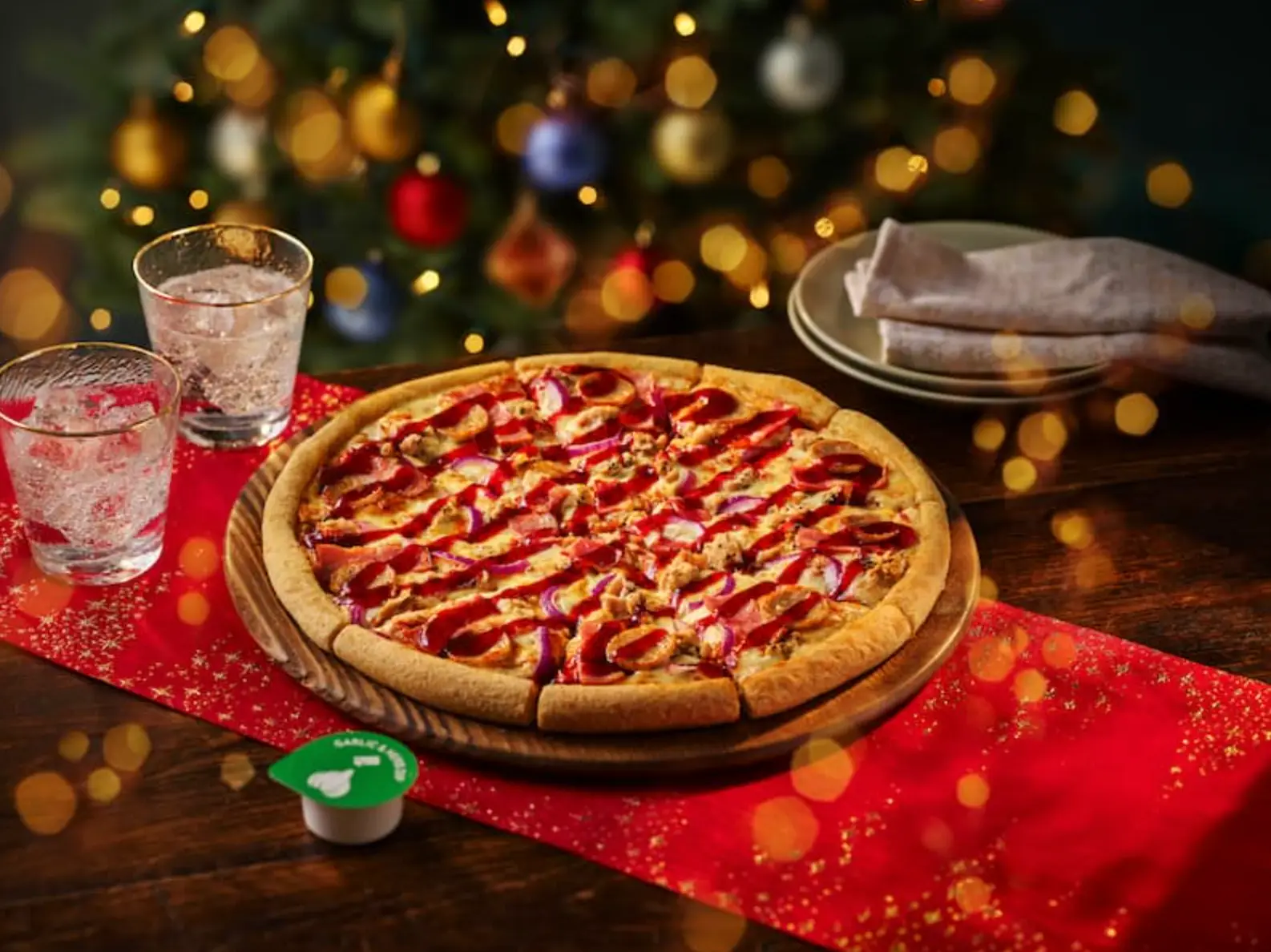 The Christmas-themed pizza is making a return (Domino's)