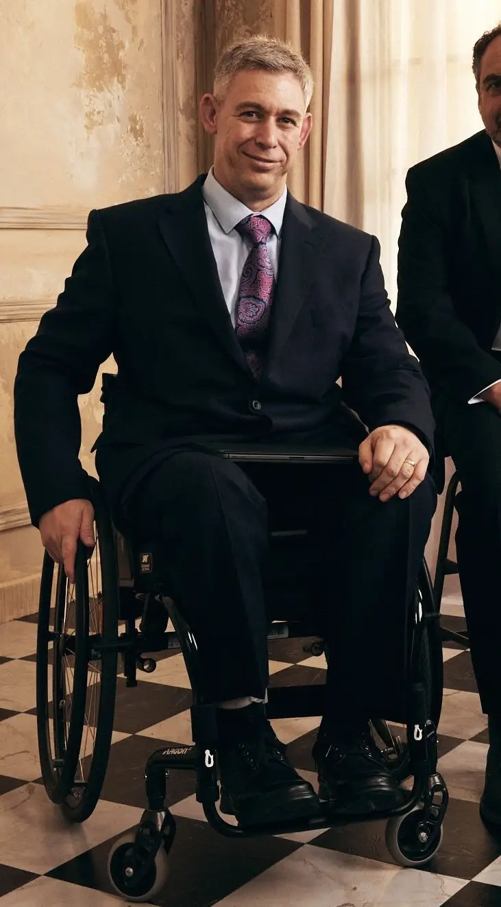 Martin uses a computer to communicate (Robby Klein/Getty Images for IMDb)