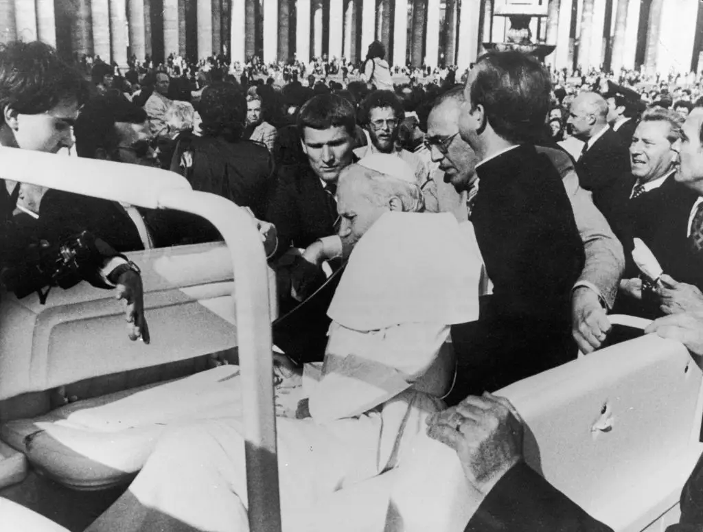 Pope John Paul II moments after an assassination attempt (Keystone/Hulton Archive/Getty Images)