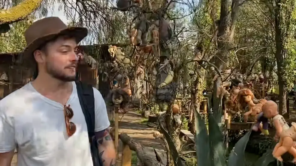 The island is certainly eerie (Alexander Travelbum II / Youtube)