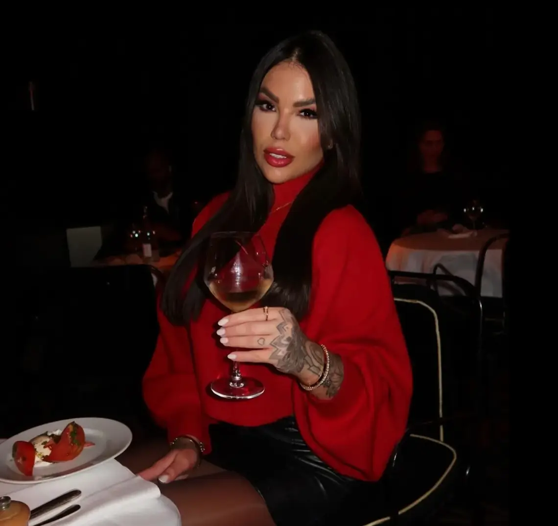 The social media influencer boasted over 200,000 followers on Instagram (Instagram/kauanabilhar)