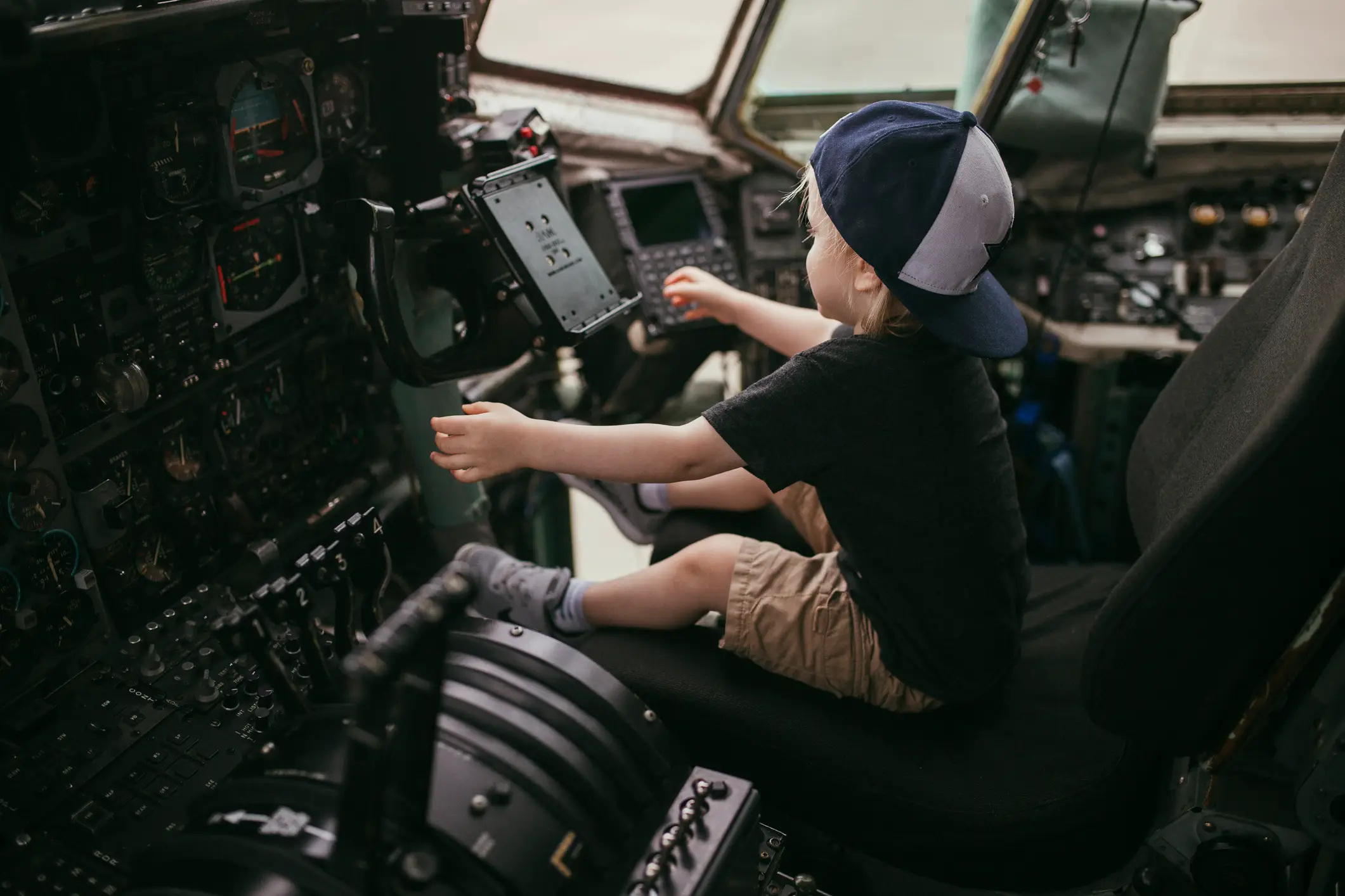 Kudrinsky let his two children in the cockpit (Getty Stock Images)