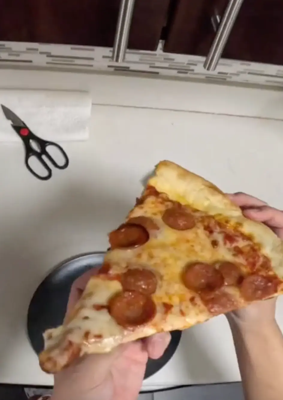 It looked like it just came fresh out of the oven. (TikTok/@dommelier)