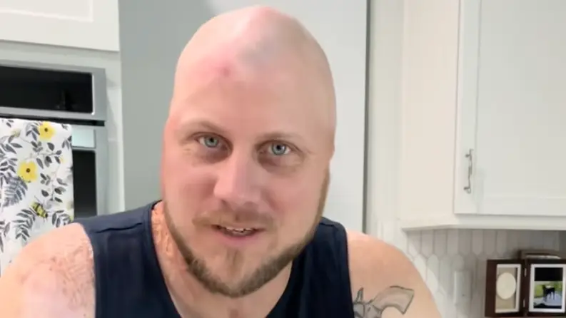 TikTok/@johnarcingaheadapparel