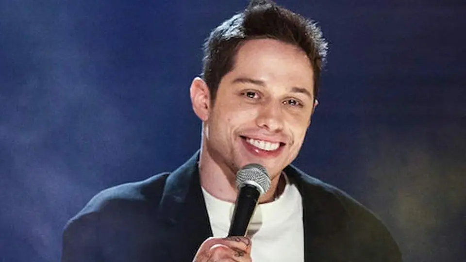 Pete Davidson was forced to clear up rumour after Ariana Grande outed size of his penis