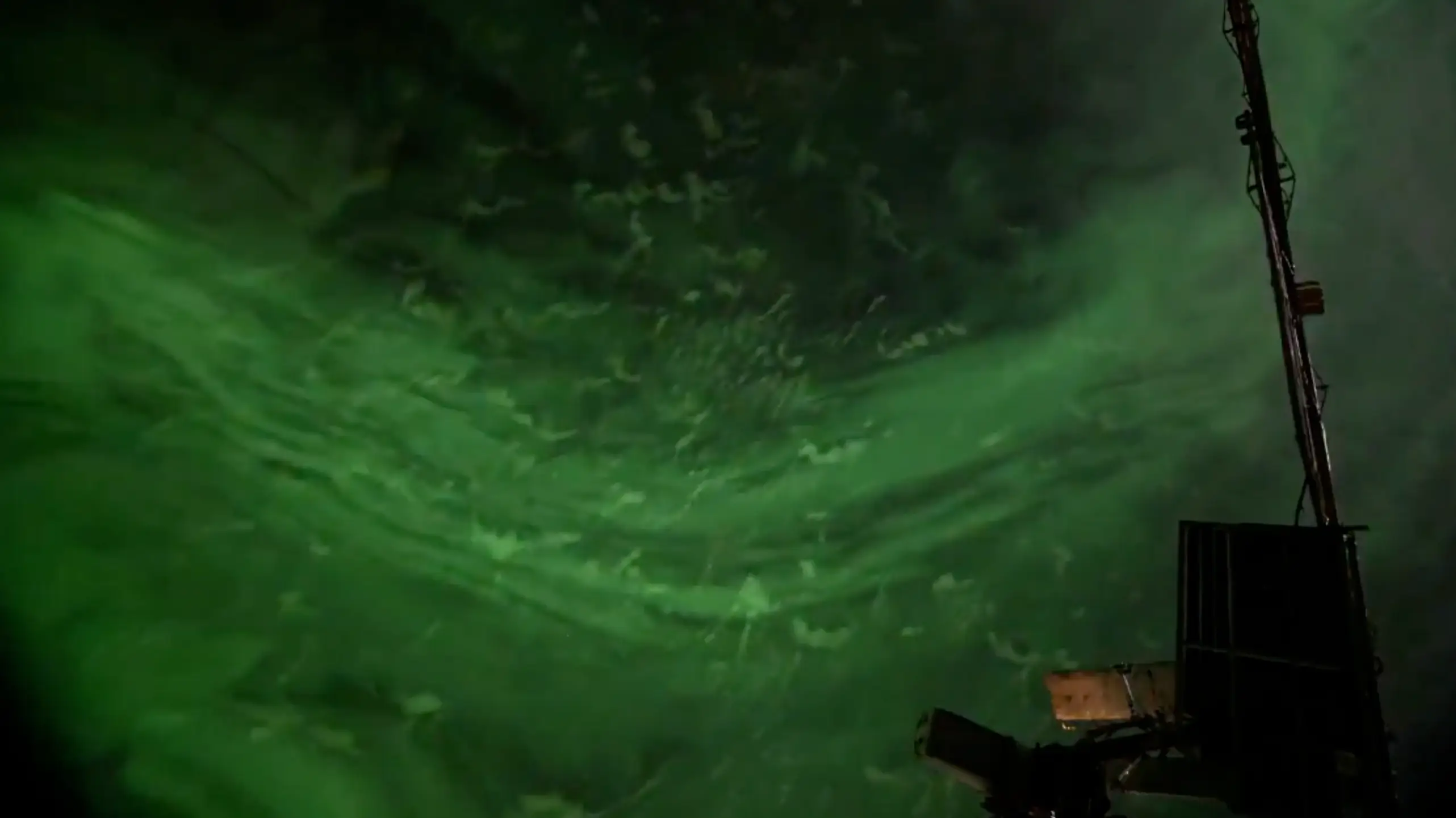 Instagram/astro_pettit