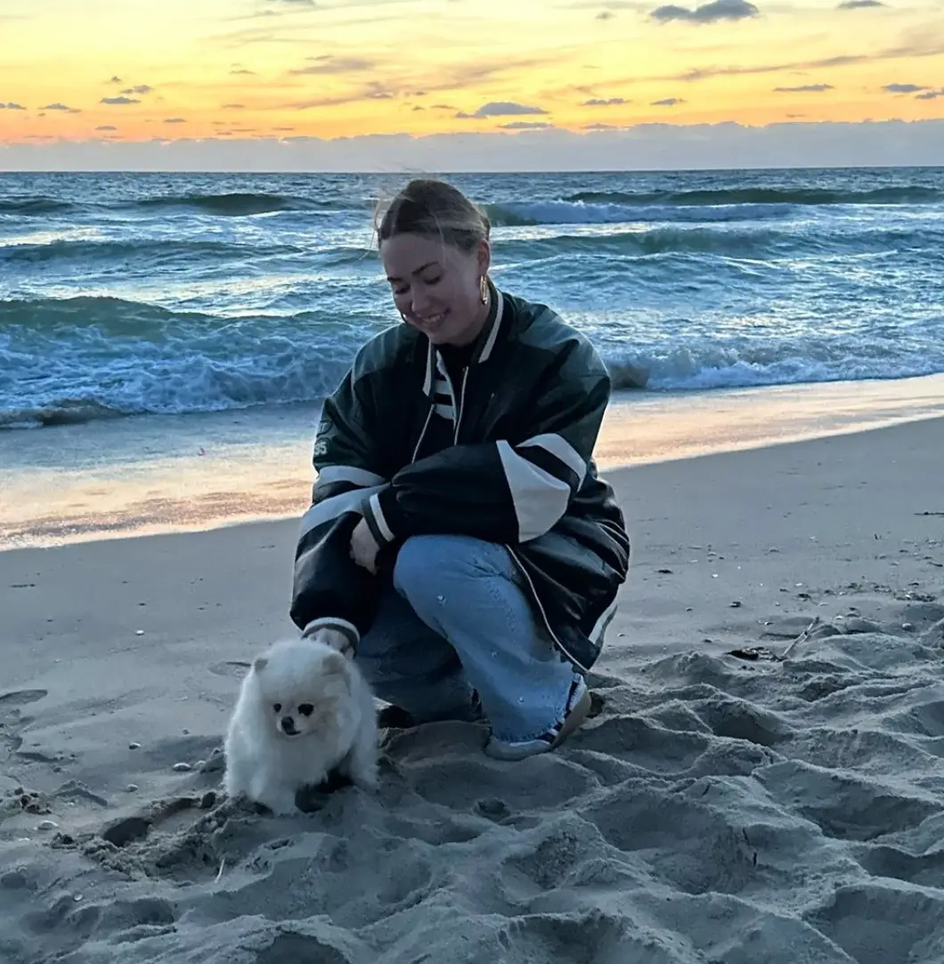 However Sonja and her partner still appeared to enjoy their holiday in Sylt. (Instagram/@sonnyloops)