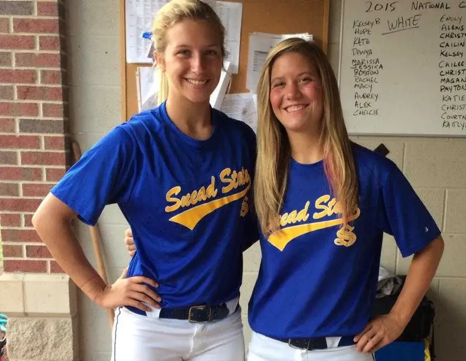 Madison’s twin sister Gloria Vellekamp (right) said she would help others feel 'heard and understood'. (Spotfund)