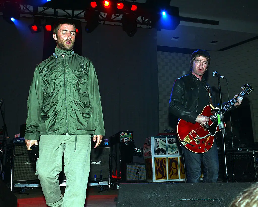 Oasis performing live in 2004 (Dave Hogan/Getty Images)