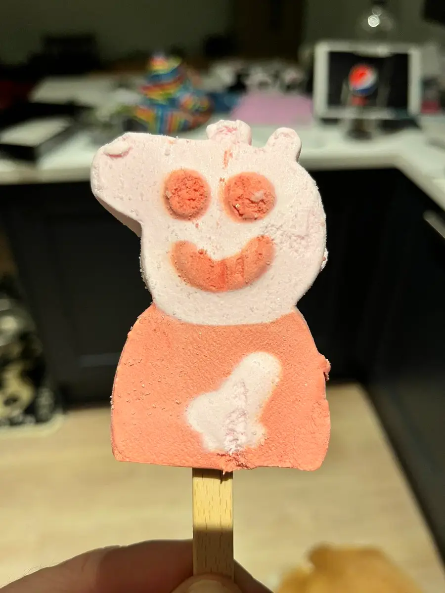 The shopper was left in shock at the NSFW blunder.