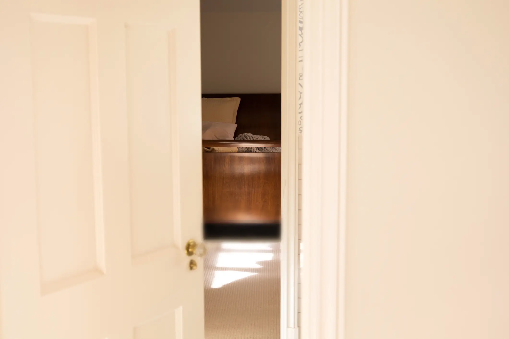 Tammy wanted to stop the door swinging closed (Getty Stock Image)