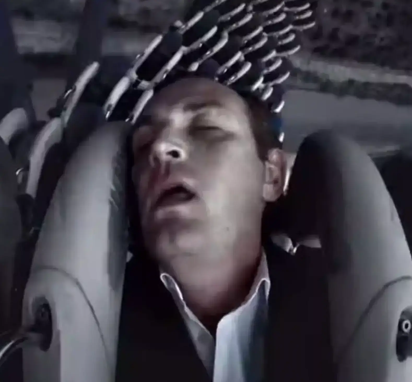 Bodies would experience up to 10G on the 'euthanasia rollercoaster' (TikTok/@ridesnslides)