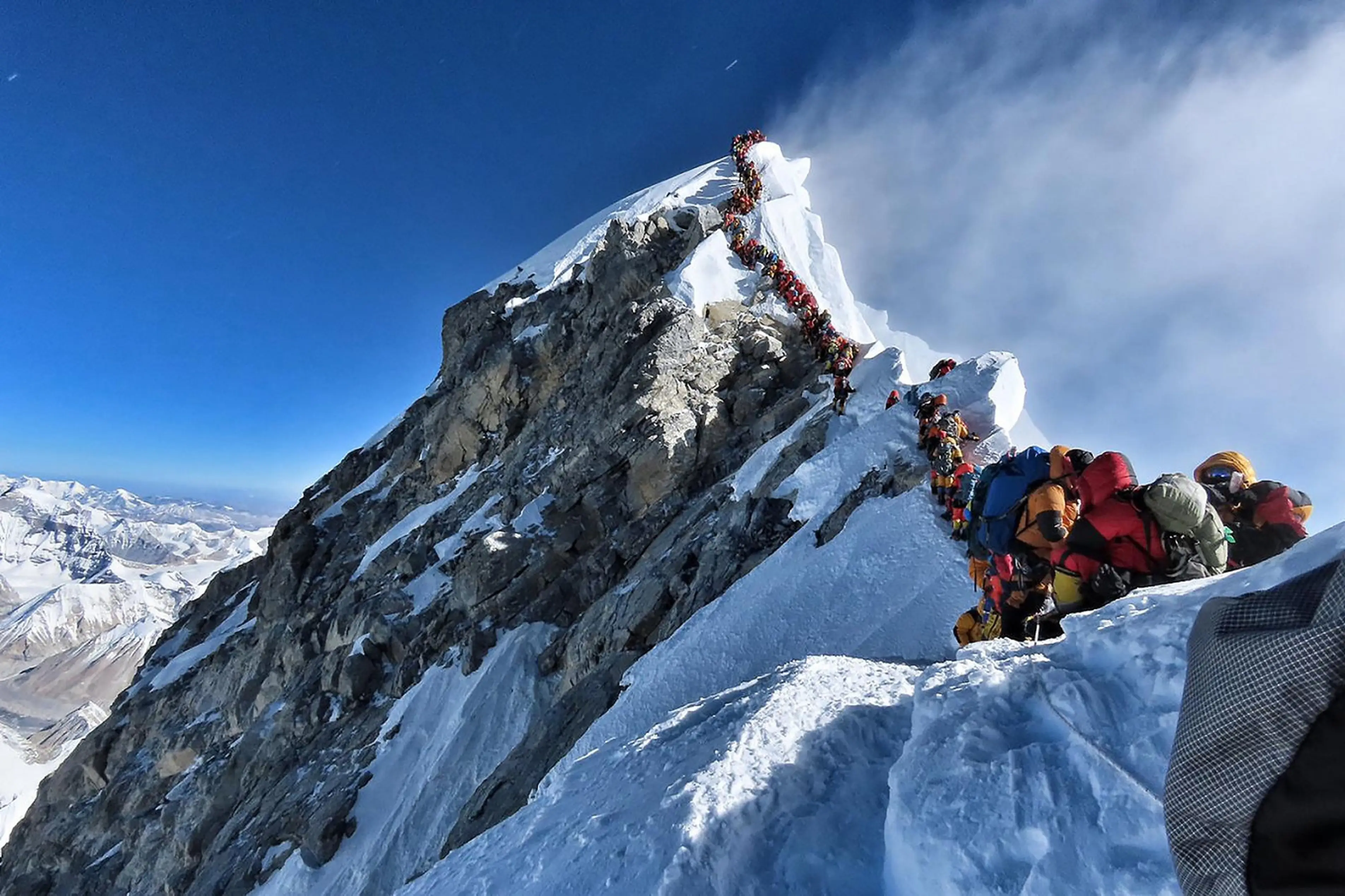 Yes, that is actually a queue of people on the mountain (Getty Stock Image)
