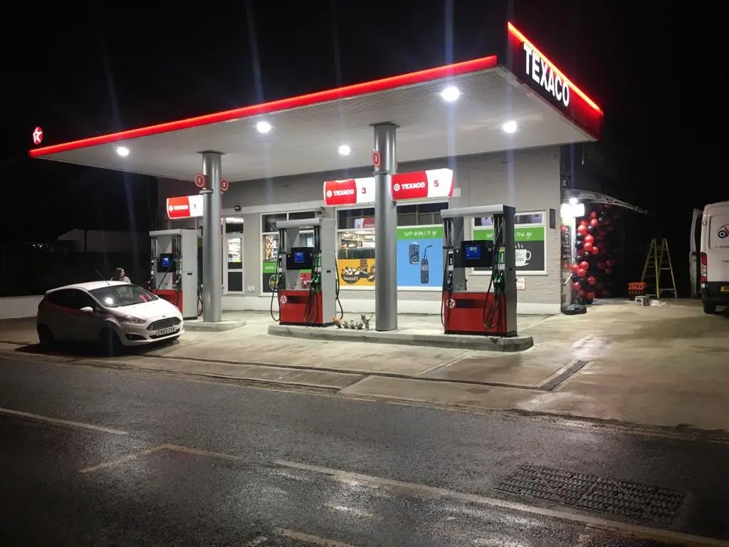 Owner Vijay Jaganathan says the low prices will be around for a few more weeks.