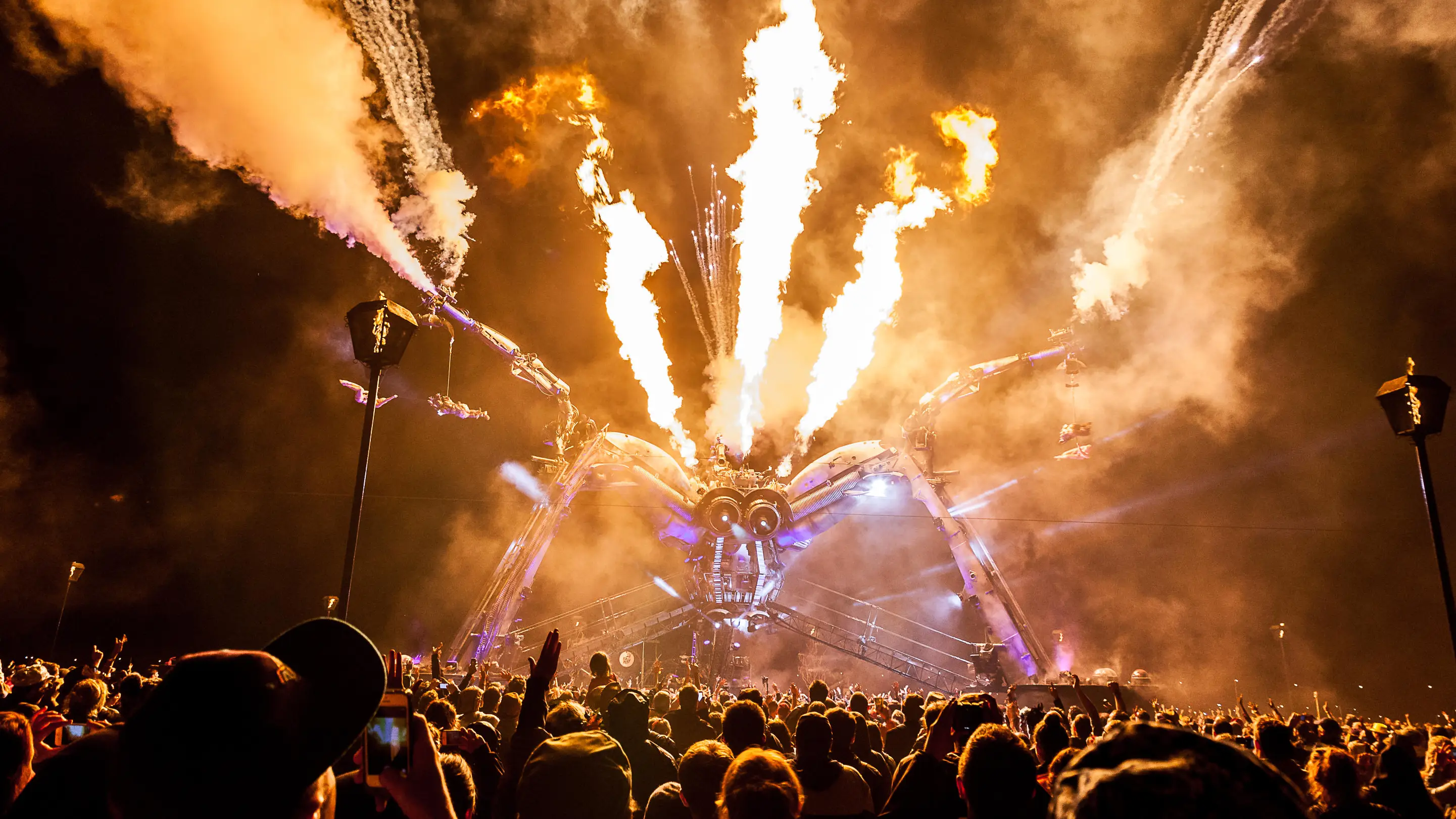 What To Bring To Glastonbury: 2022 Festival Kit List