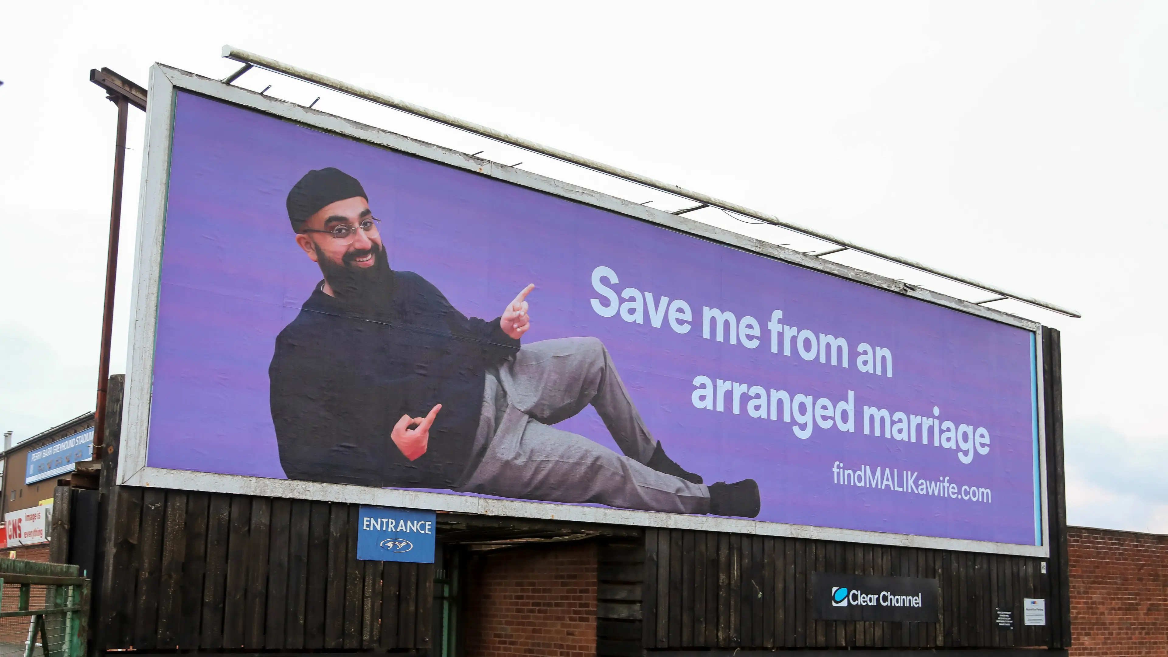 Hopeful Bachelor Receives Over 100 Applications After Plastering Himself on Billboards Across The Country